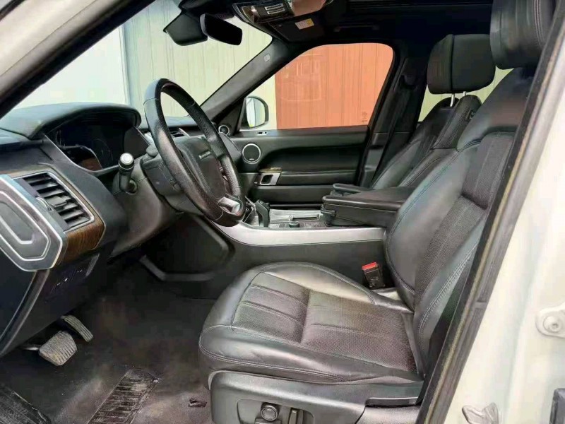 濰坊19年路虎攬勝運動6