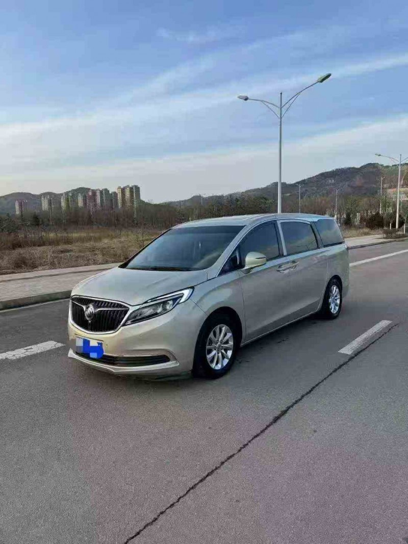 天水20年別克GL82