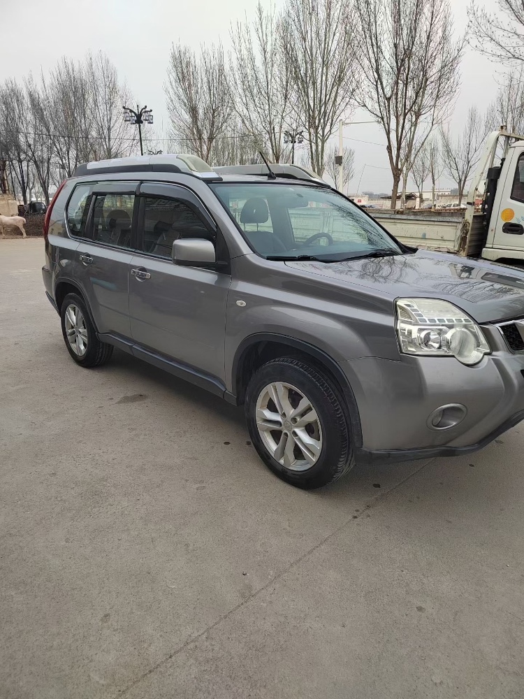 菏澤12年日產奇駿2