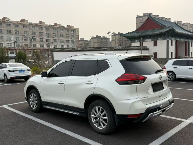 聊城18年日產奇駿4