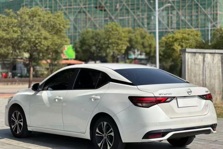 濟寧23年日產軒逸4