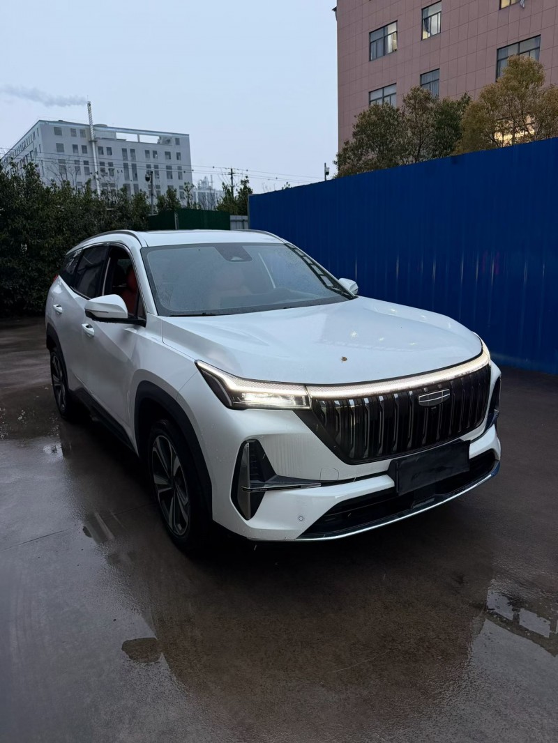 绍兴25年吉利博越5