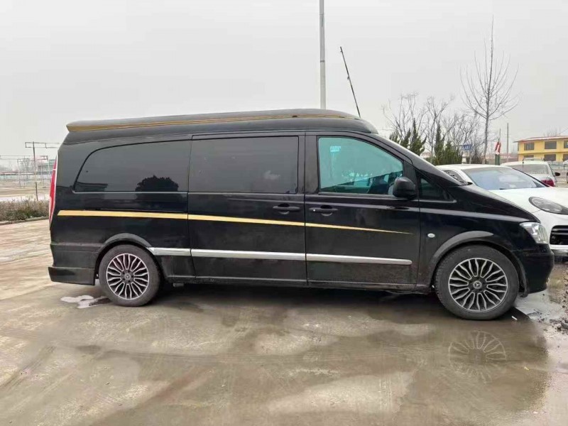 淄博15年奔驰威霆2