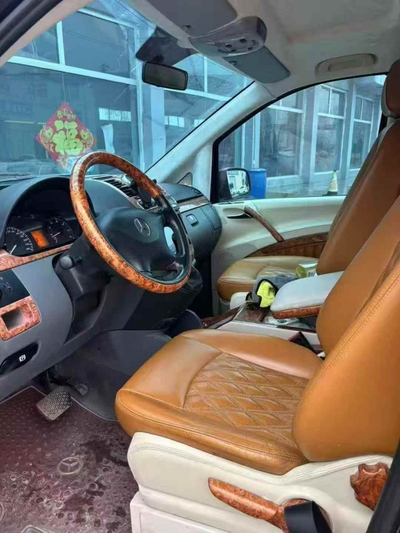 淄博15年奔驰威霆4