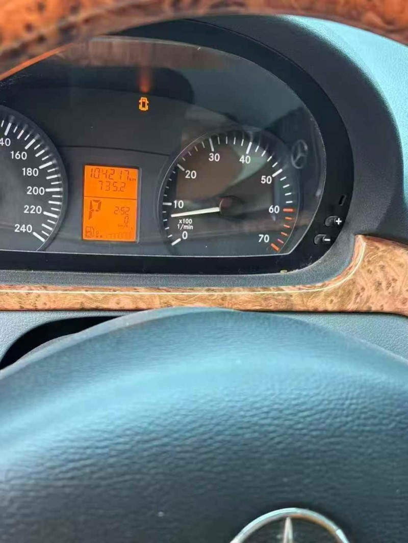 淄博15年奔驰威霆6