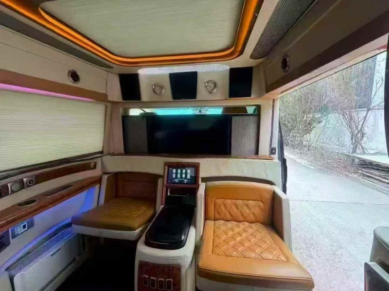 淄博15年奔驰威霆7