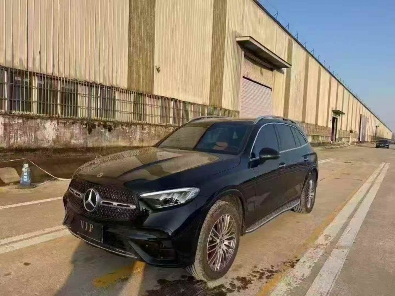 日照23年奔驰GLC2