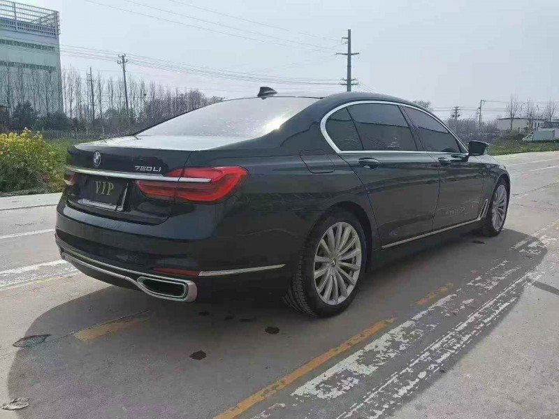 菏澤19年寶馬7系9