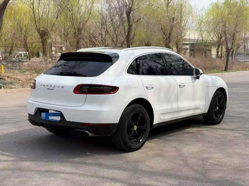 东营18年保时捷Macan7