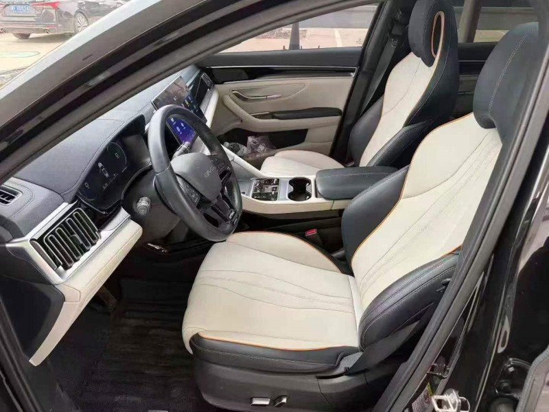 唐山23年比亞迪宋4