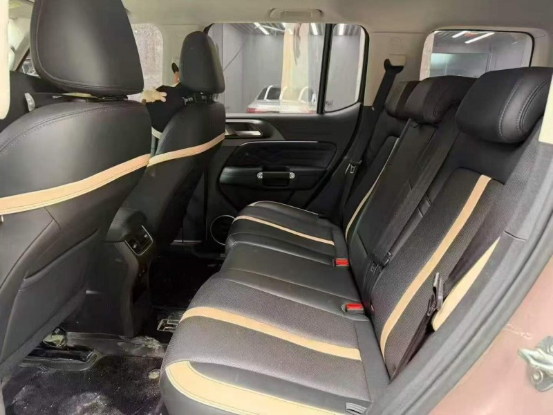 重庆23年长城汽车坦克6