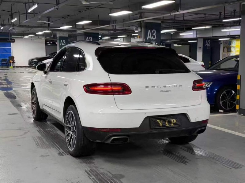 荊州15年保時捷Macan8
