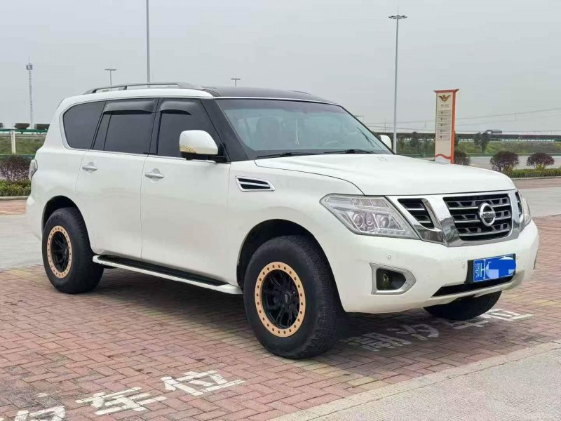 邵阳19年日产途乐3