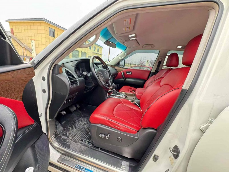 邵阳19年日产途乐5