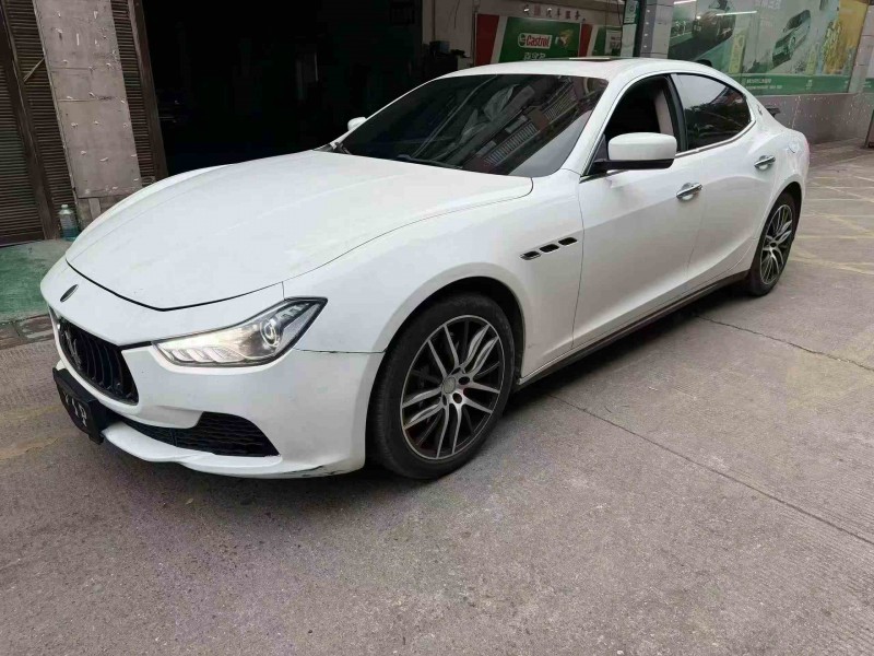 毕节15年玛莎拉蒂Ghibli3