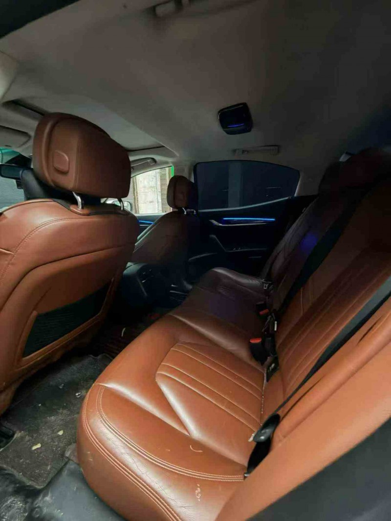 毕节15年玛莎拉蒂Ghibli6