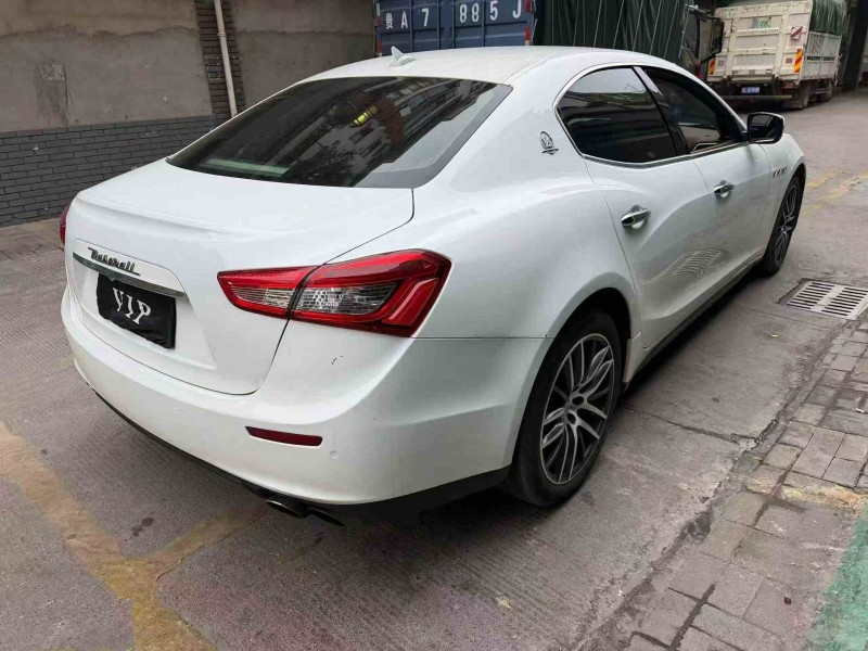 毕节15年玛莎拉蒂Ghibli7