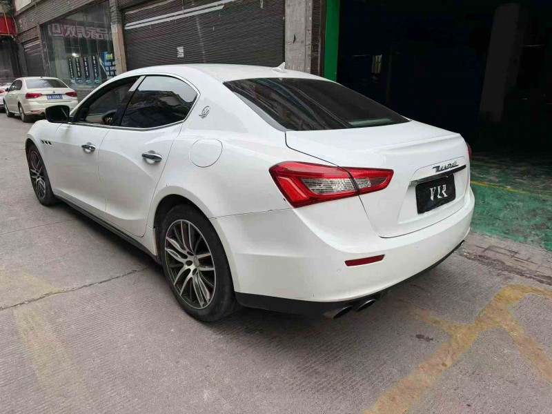 毕节15年玛莎拉蒂Ghibli8