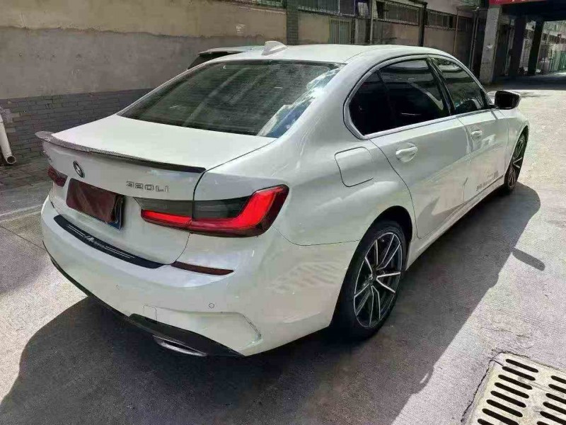 铜仁21年宝马3系8