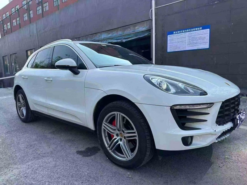 六盘水17年保时捷Macan3