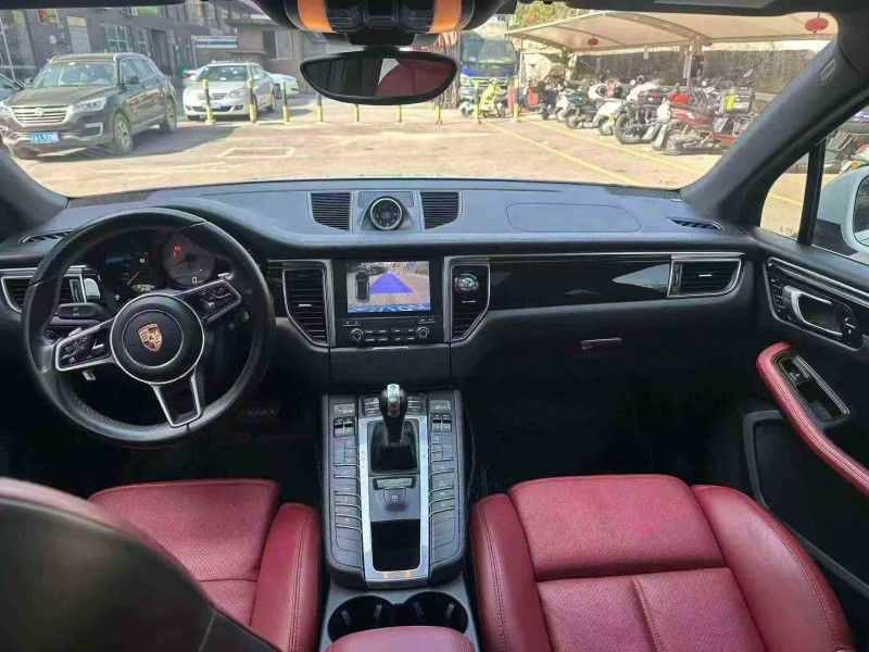 六盘水17年保时捷Macan4