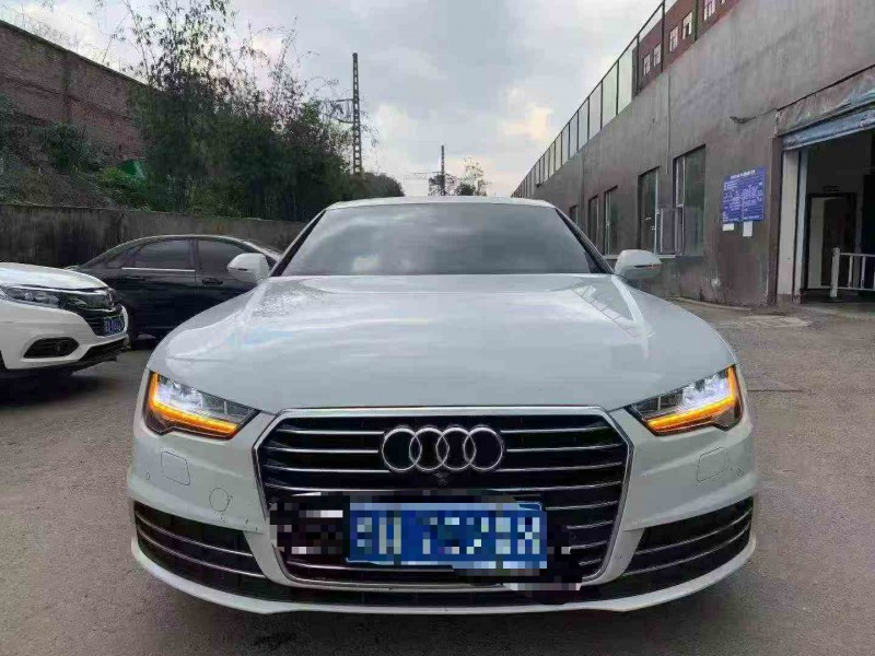遵义17年奥迪A7L1