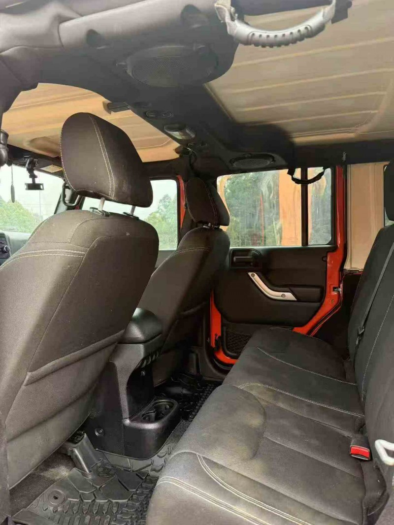 广元16年Jeep牧马人5