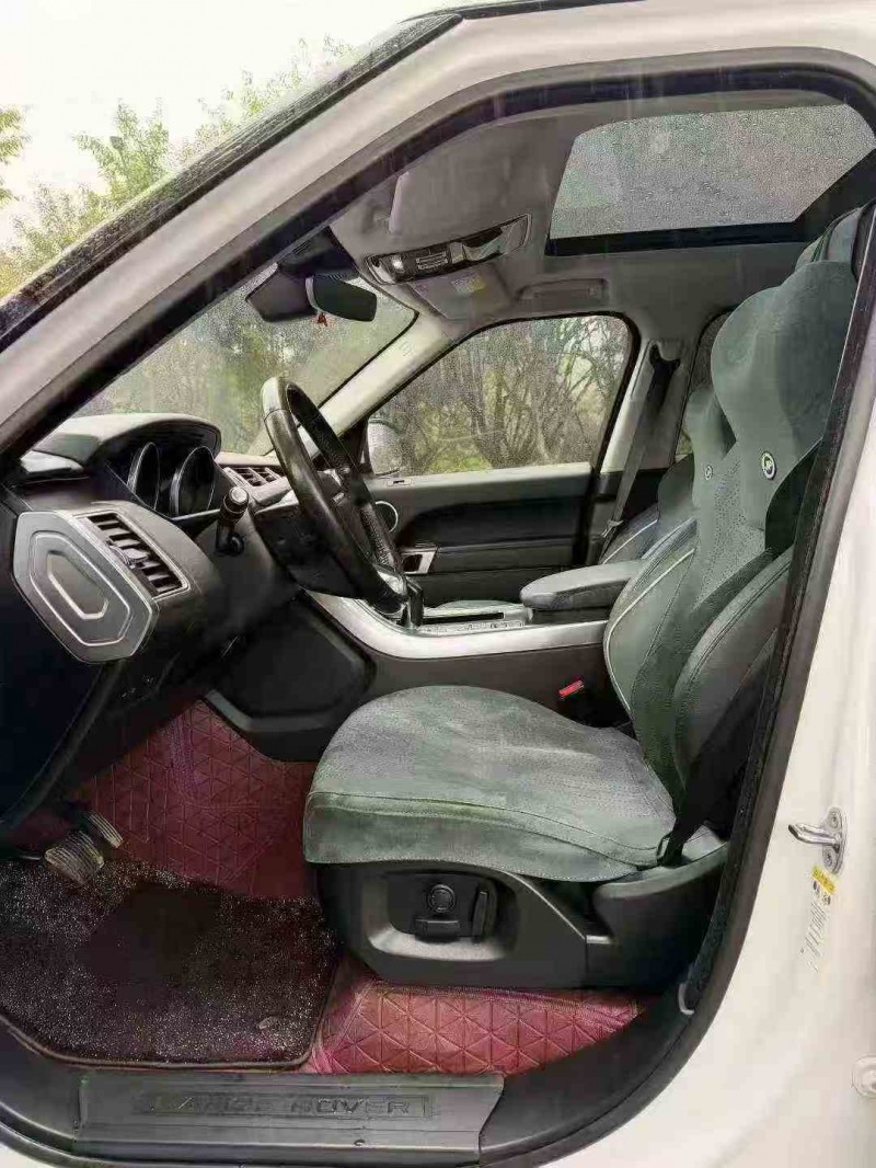 重庆17年路虎揽胜运动7