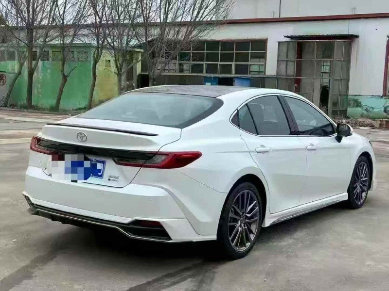 武威26年丰田凯美瑞8