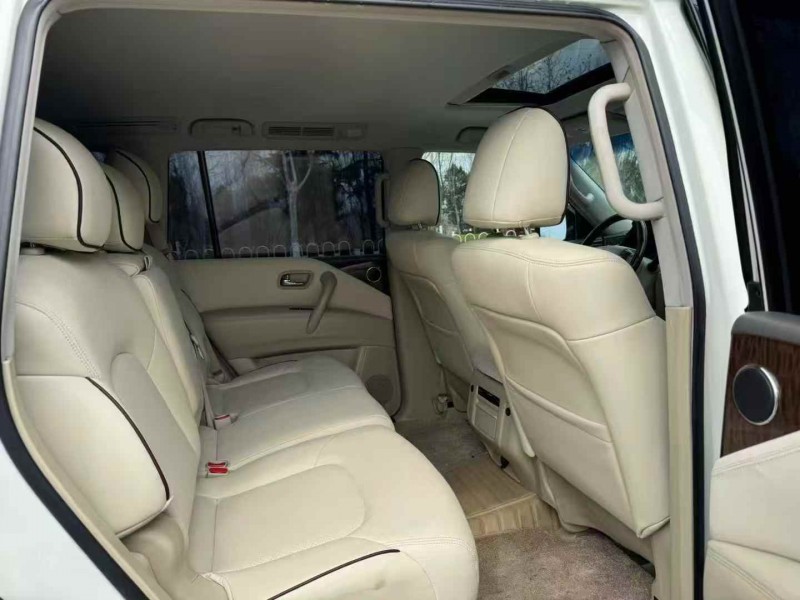 东营17年日产途乐5