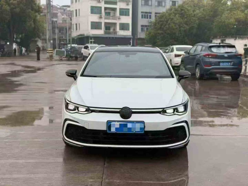 绍兴22年大众高尔夫1