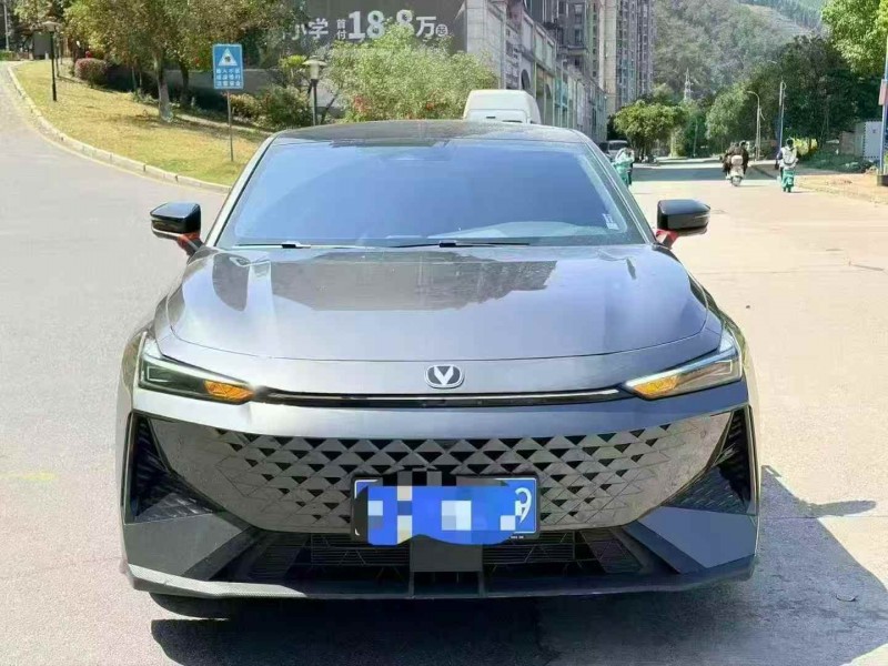 泉州25年長安汽車UNI1