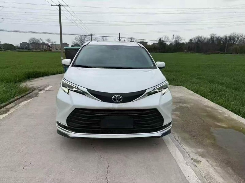 嘉興25年豐田塞納1