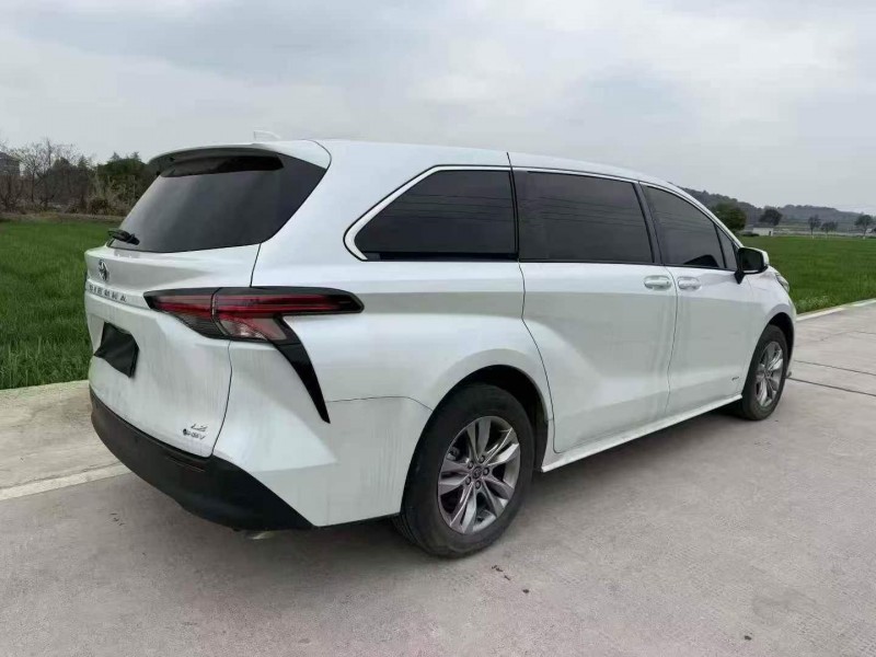 嘉興25年豐田塞納9