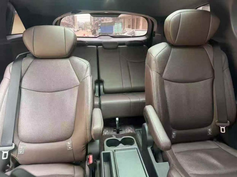 桂林22年丰田塞纳7