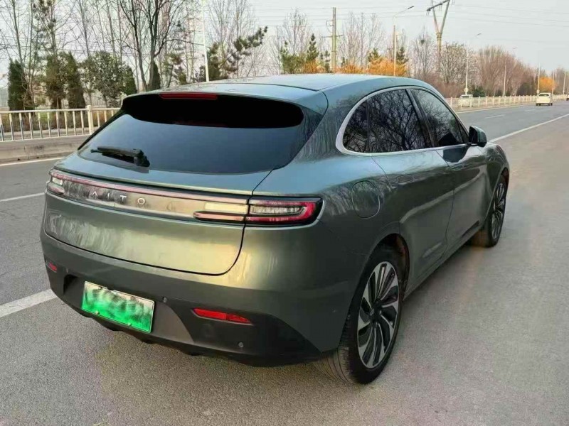 东营22年华为智选问界5