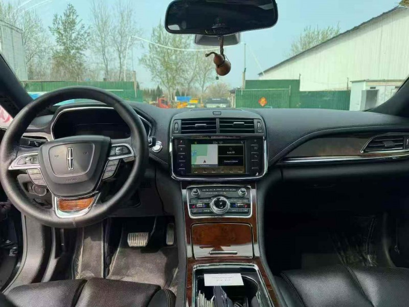 烟台17年林肯大陆3