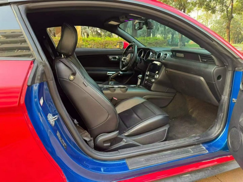 珠海18年福特野马6