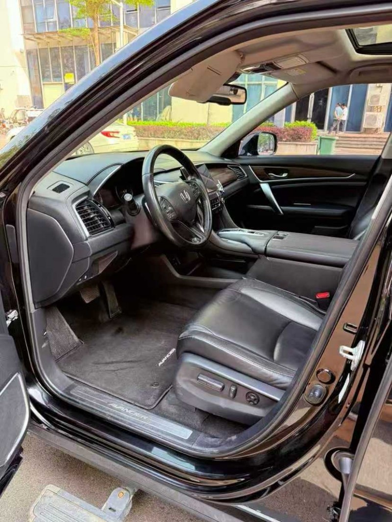 广州17年本田冠道4