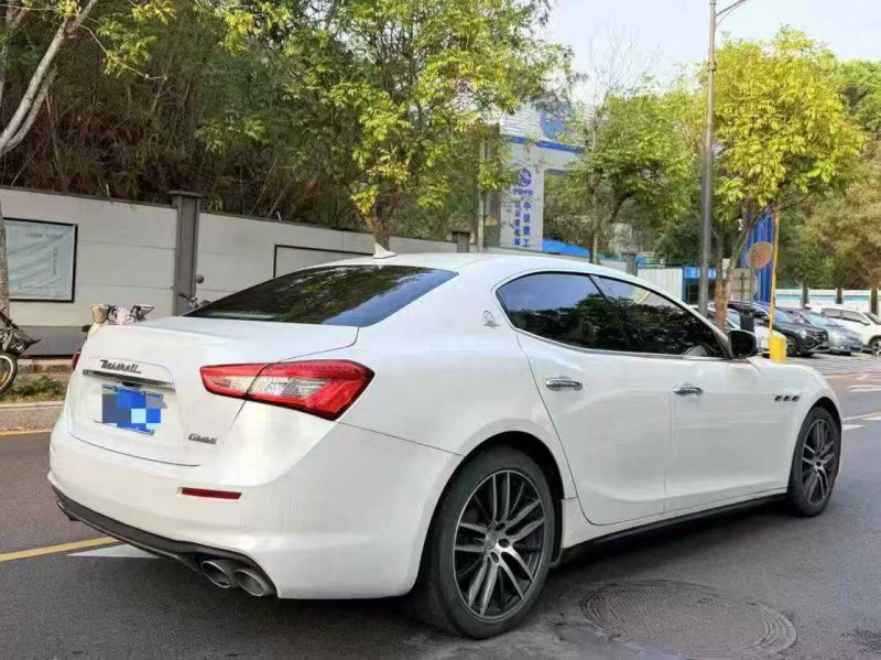 汕头19年玛莎拉蒂Ghibli7