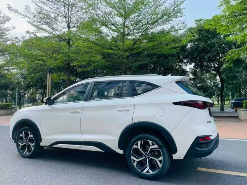 珠海20年江淮思皓6