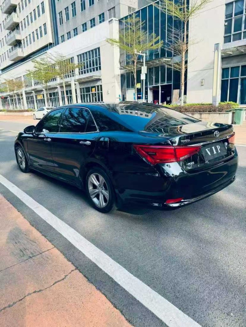 云浮16年丰田皇冠4