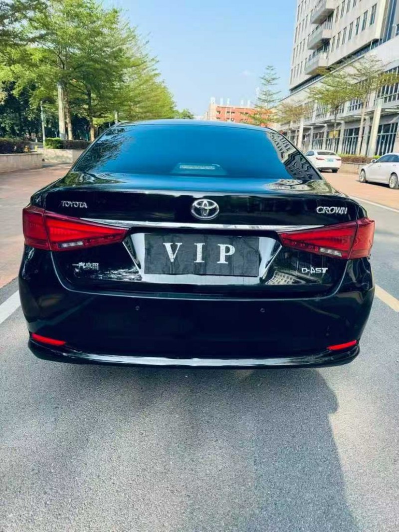 云浮16年丰田皇冠5