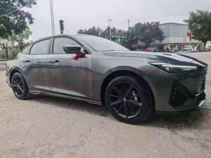 贵港25年长安汽车UNI3