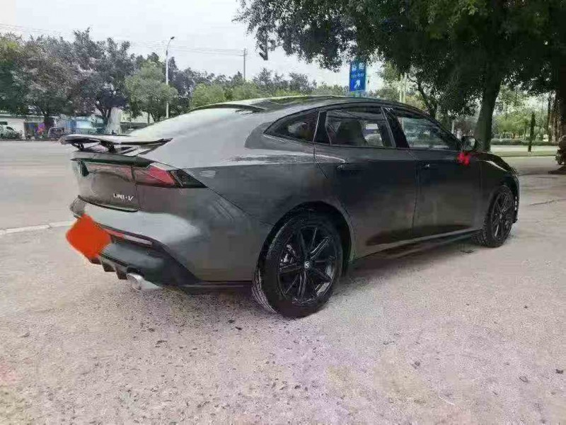 贵港25年长安汽车UNI8