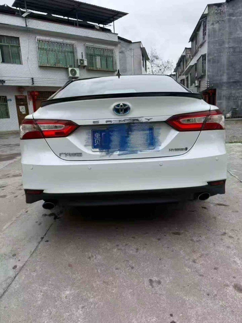 重庆22年丰田凯美瑞8