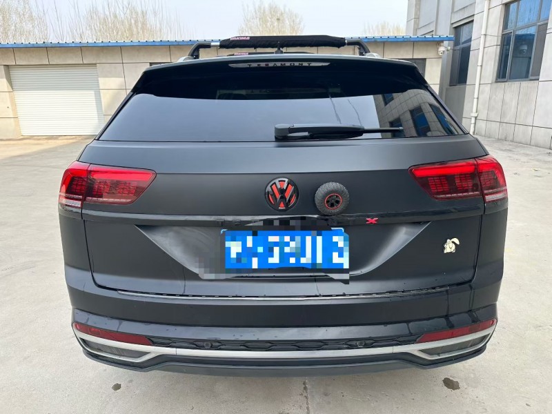 济南19年大众途昂9