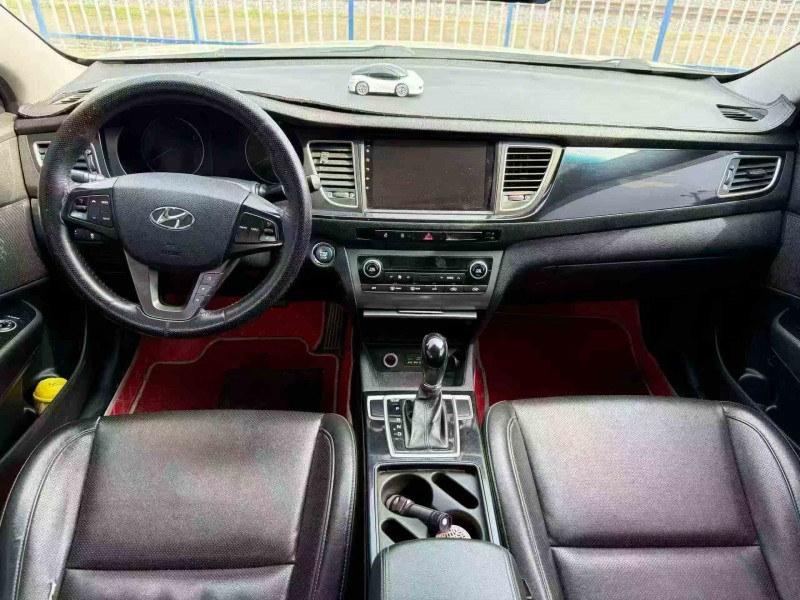 岳阳15年现代名图4