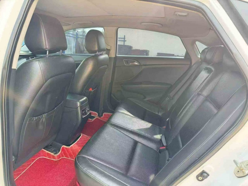 岳阳15年现代名图5