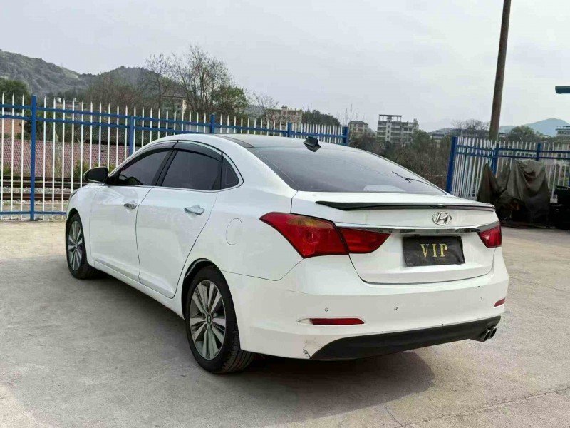 岳阳15年现代名图7